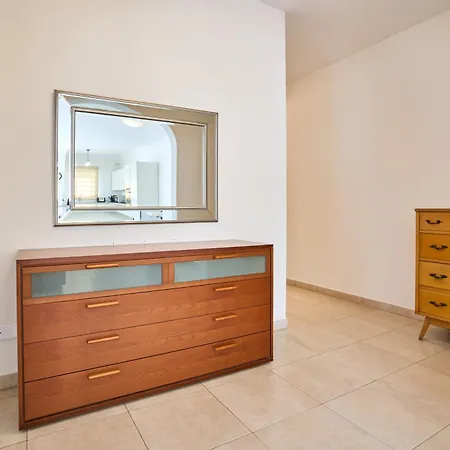 Διαμέρισμα St Julians Bright And Spacious