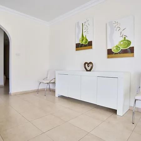 St Julians Bright And Spacious Apartament *