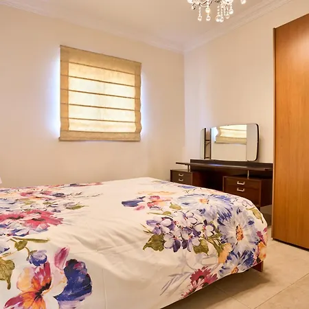 St Julians Bright And Spacious Apartament